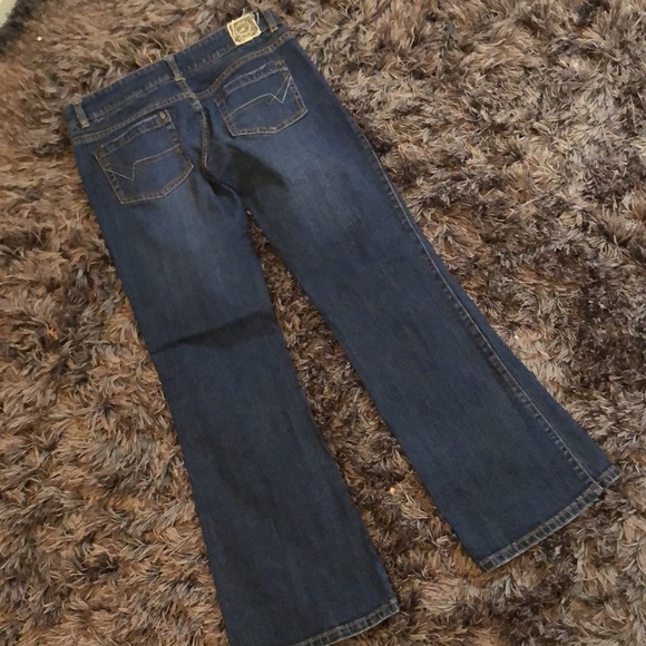 O’Neill blue denim jeans. EUC. Slight flare - Picture 6 of 7